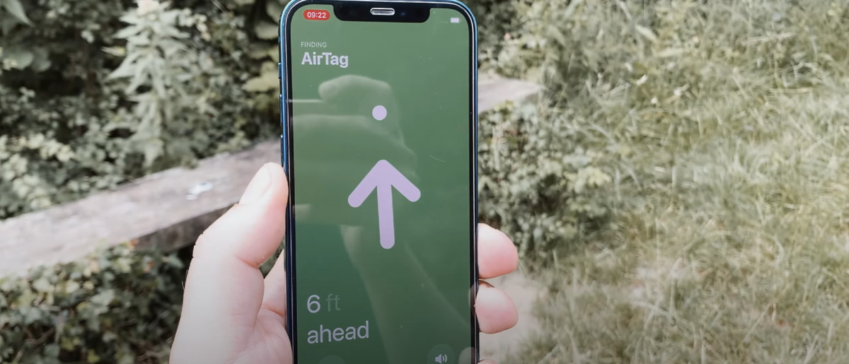 Apple AirTag tracking